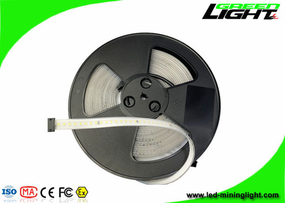 1630 lumières de bande flexibles extérieures de silicone de Lumen/M LED SMD 2835 140Leds pour le tunnel d'exploitation