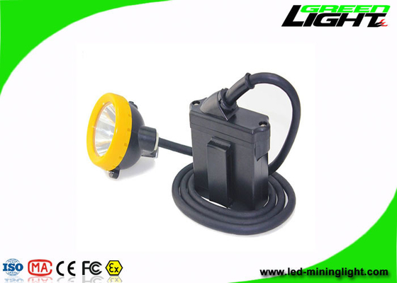 10000 Lux 18 heures 7800 mAh LED Miners Cap Lamp Corded With Lower Power Warning Function