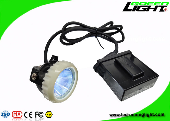 le casque antichoc d'exploitation de l'éclat 4000lux a mené des lumières de forte intensité avec la longueur de câble adaptée aux besoins du client