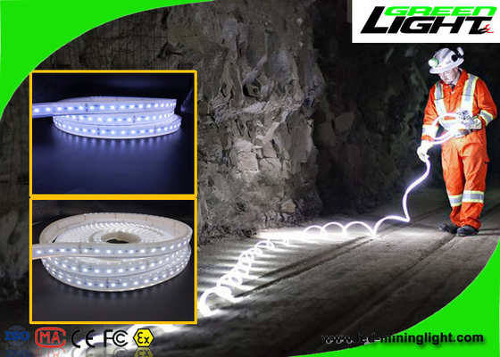 lumières de bande 24v menées adhésives flexibles, lumières de bande menées à piles 50/60 hertz