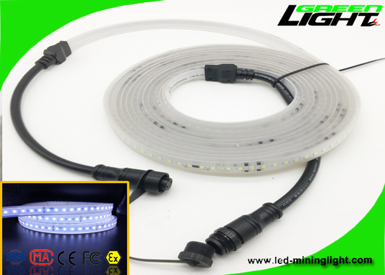 Matériel blanc frais mené flexible imperméable de Sillicone de couleur de lumières de bande de RVB SMD 5050
