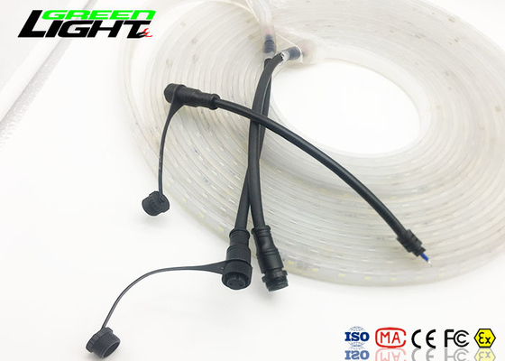 Tension menée flexible imperméable blanche lumineuse SMD 5050 de lumières de bande basse 50/60 hertz