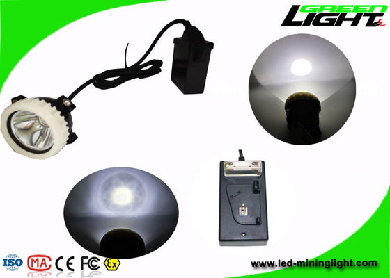 le chapeau de l'exploitation 4000lux a attaché la batterie industrielle de cycles des lumières IP67 1200 de secours de lampe