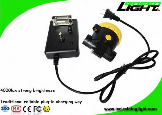 Phare rechargeable IP67 du chapeau de sécurité d'exploitation LED avec 2.2Ah Li Ion Battery