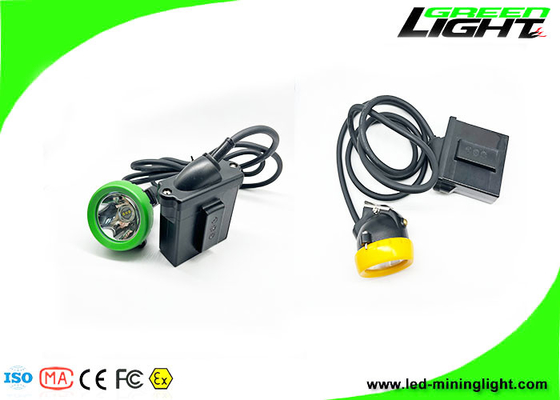 10000 Lux 18 heures 7800 mAh LED Miners Cap Lamp Corded With Lower Power Warning Function