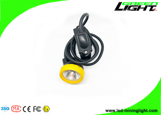 10000 Lux 18 heures 7800 mAh LED Miners Cap Lamp Corded With Lower Power Warning Function