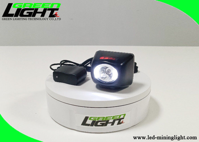 Agrafe d'acier inoxydable de lampe de 8000 Lux High Beam Cordless Cap pour l'éclairage de sécurité au fond