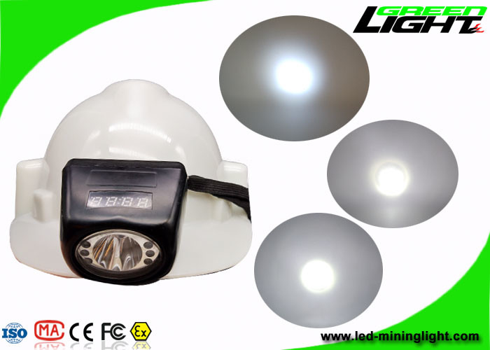 Luminosité de extraction sans fil portatif des lampes de chapeau d'écran de Digital intense IP68 8000lux