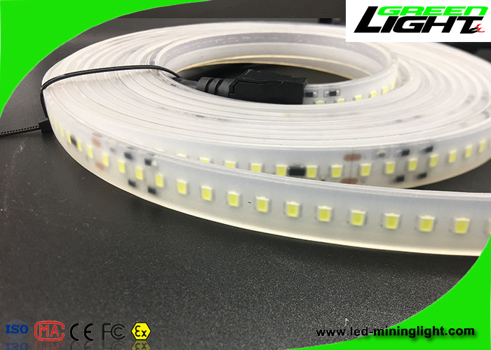lumières de bande 24v menées adhésives flexibles, lumières de bande menées à piles 50/60 hertz